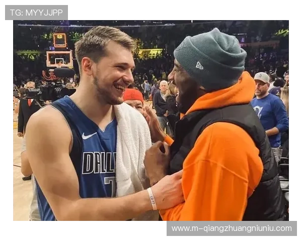 法兰克福主场赛前默哀，悼念逝去的俱乐部传奇